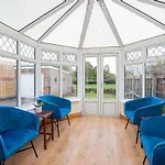 Five Bedroom Holiday House York Centre - Peace House - 56 Sycamore Terrace