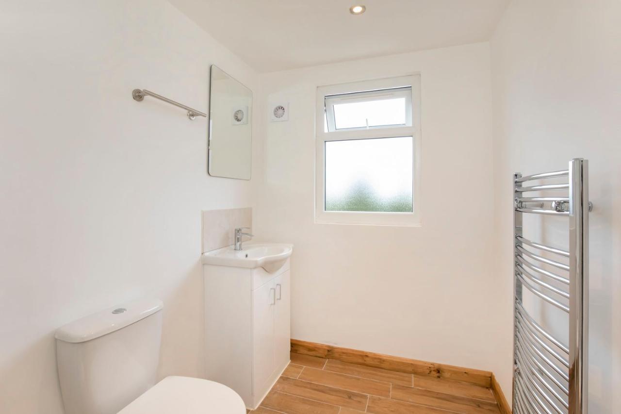 Five Bedroom House Centre - Peace House - 56 Sycamore Terrace Holiday home